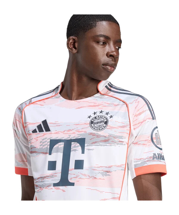 adidas fc bayern münchen gostujući dres 20252026 bijeli