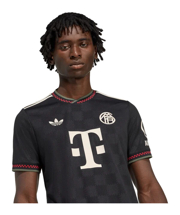 adidas fc bayern münchen 3. dres 20252026 crni