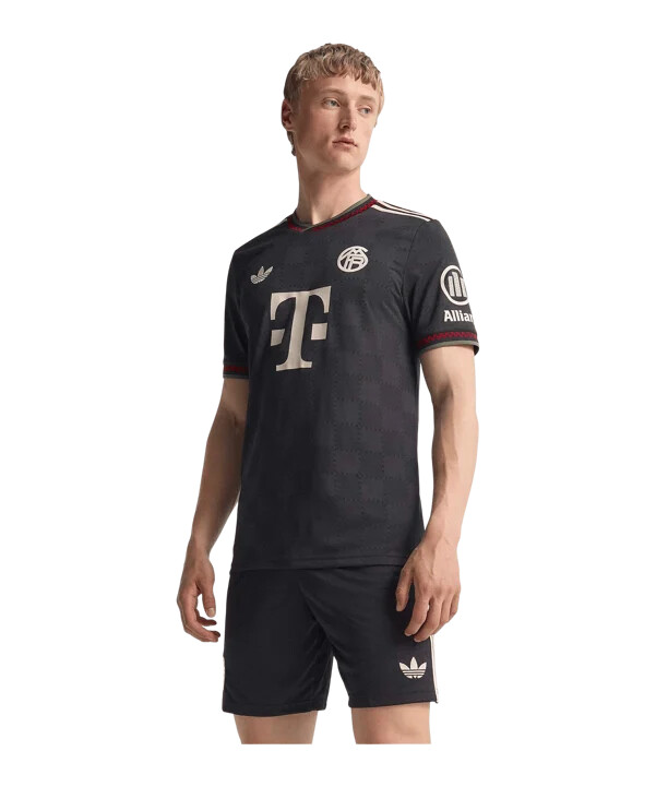 adidas fc bayern münchen autentičan dres 3. 2025.2026. crni