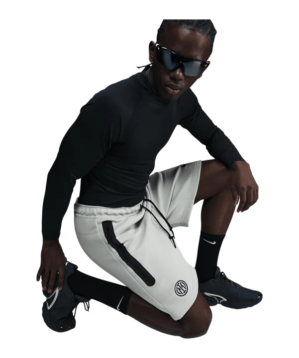 nike inter milan tech fleece kratke hlače sive f092