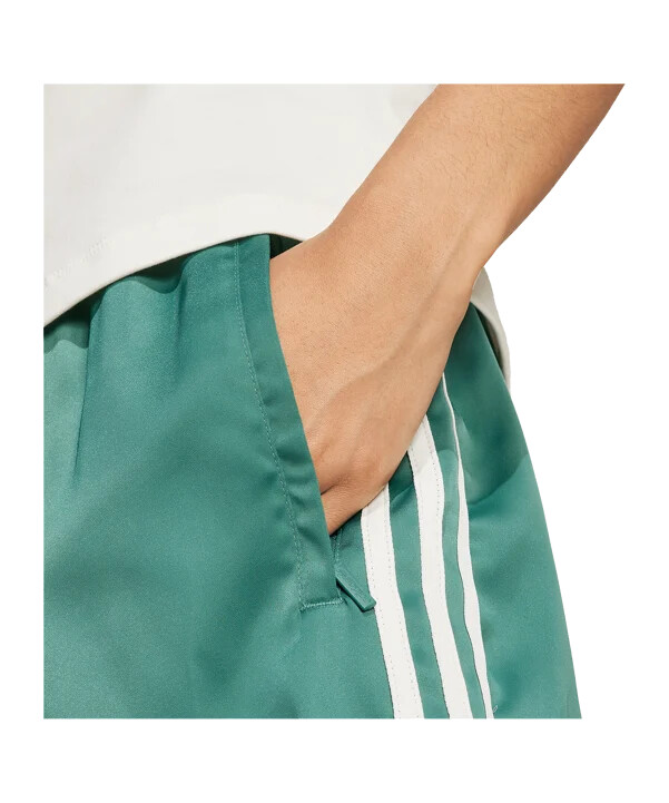 adidas italy ženske kratke hlače zelene boje