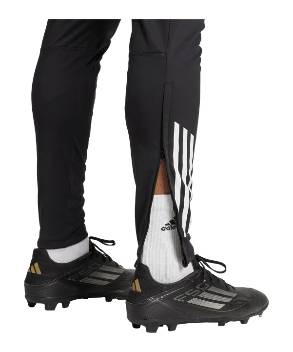adidas manchester united trenirke crne