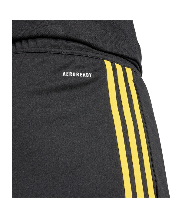 adidas manchester united kratke hlače 3rd 20252026 crne