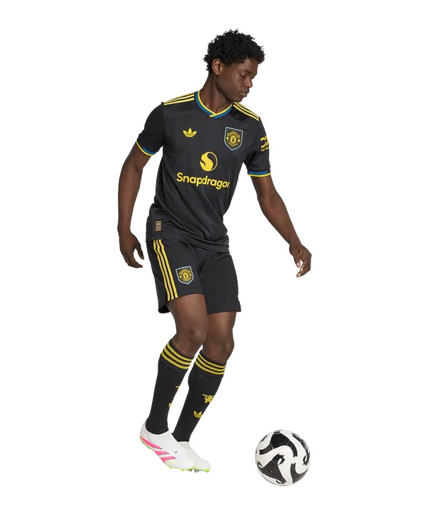 adidas manchester united autentičan dres treće momčadi 2025.2026. crni