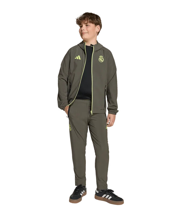 adidas real madrid vis tech travel hlače za trčanje za djecu sive