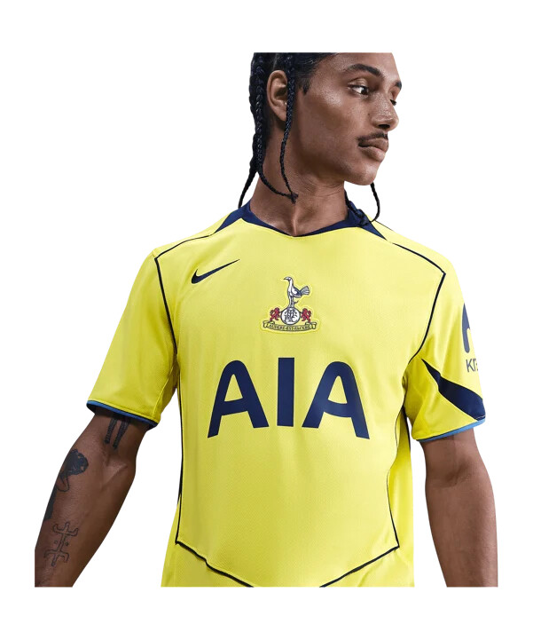 nike tottenham hotspur 3. dres 20252026 žuti f741